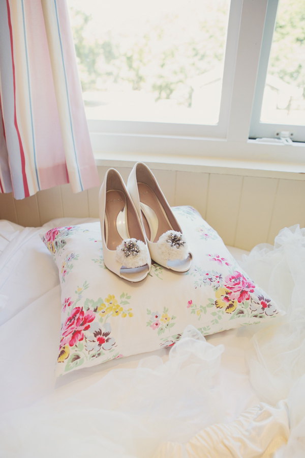 Enzoani wedding dress // Hayling Island Wedding // Cottoncandy Wedding Photography