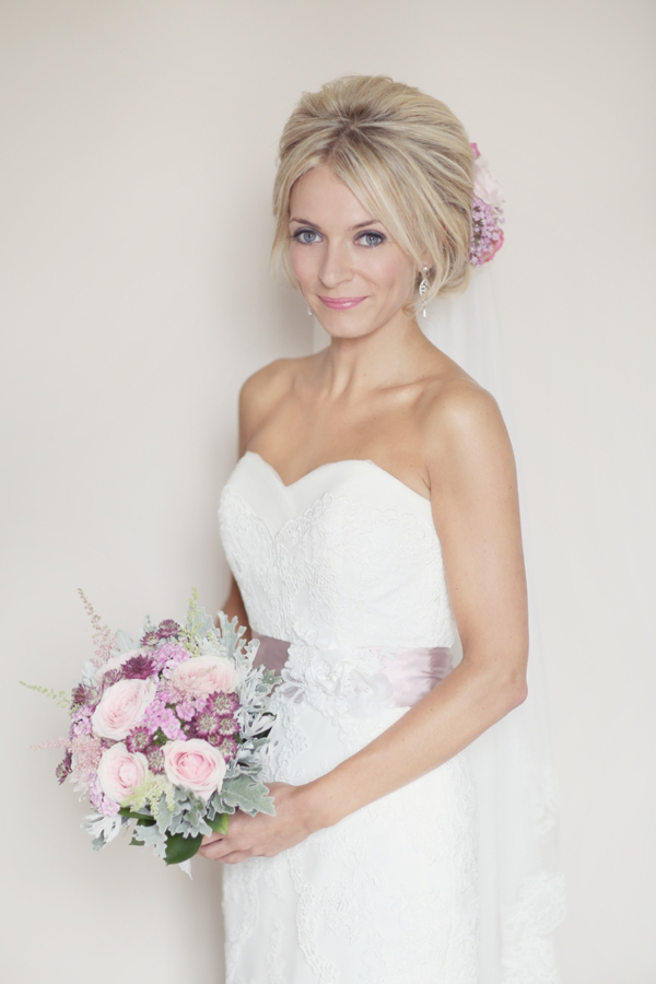 La Sposa wedding dress // soft pink romantic wedding // Craig & Eva Sanders Photography