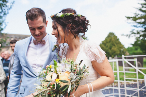 Jenny Packham, rustic floral coral wedding, Laura McCluskey Photography