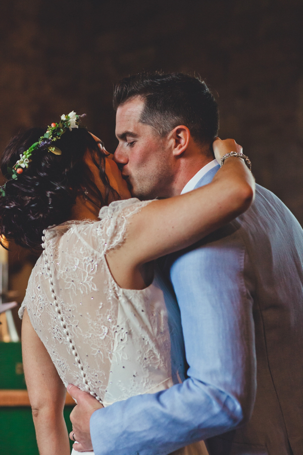 Jenny Packham, rustic floral coral wedding, Laura McCluskey Photography