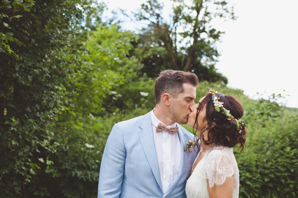 Jenny Packham, rustic floral coral wedding, Laura McCluskey Photography