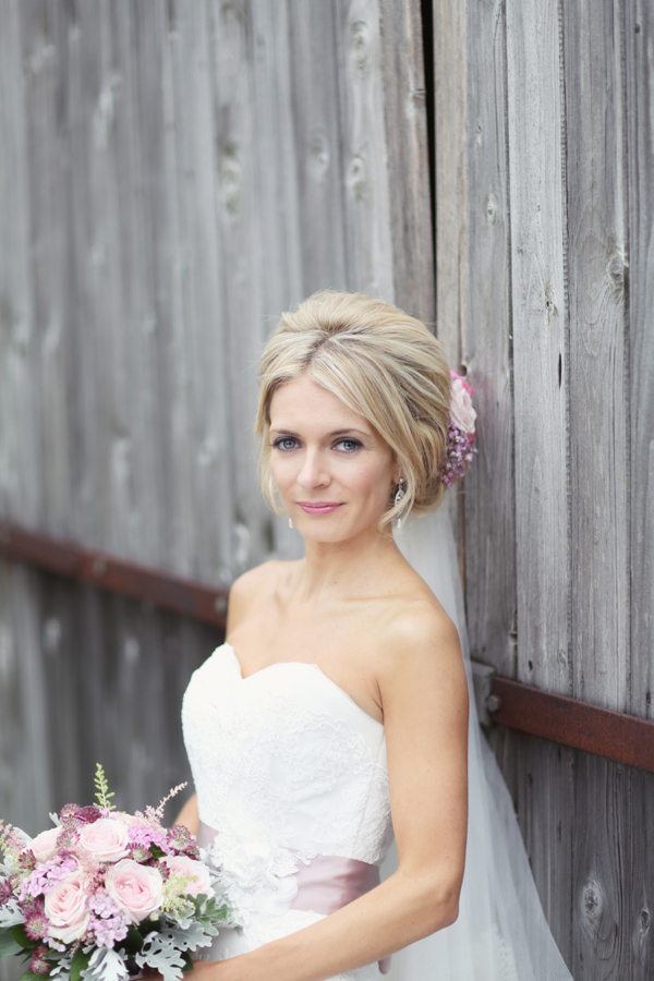 La Sposa wedding dress // soft pink romantic wedding // Craig & Eva Sanders Photography