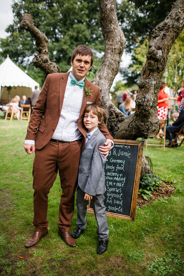 Vintage and bohemian inspired woodland wedding