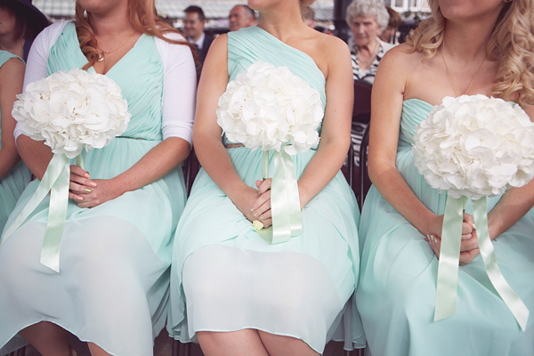 A romantic and elegant bandstand, pastel colour wedding // Photography by Natalie J. Weddings