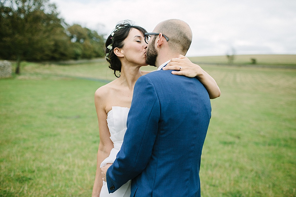 Alice Temperley Wedding Dress // World Tents Tipi Wedding // Photography by Joanna Brown