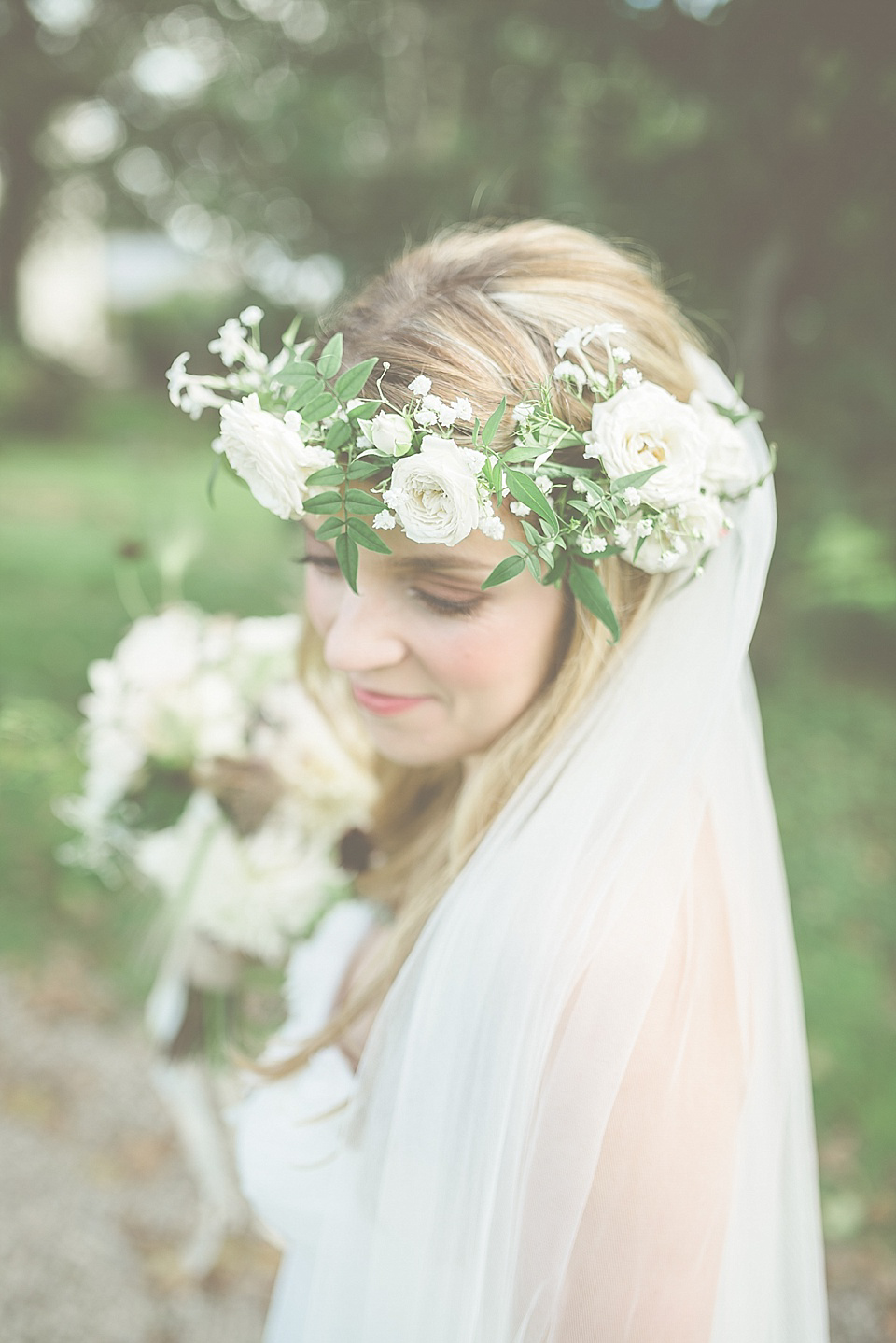 Rustic wedding // Flower crown bride // Modern Vintage Wedding Photography