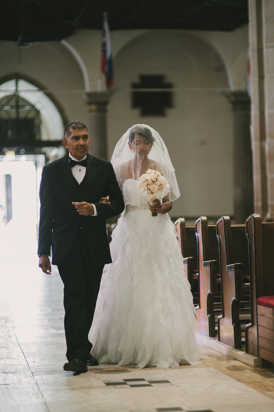 Vera Wang Wedding Dress // Slovakian Wedding // Photography by Brano Novak