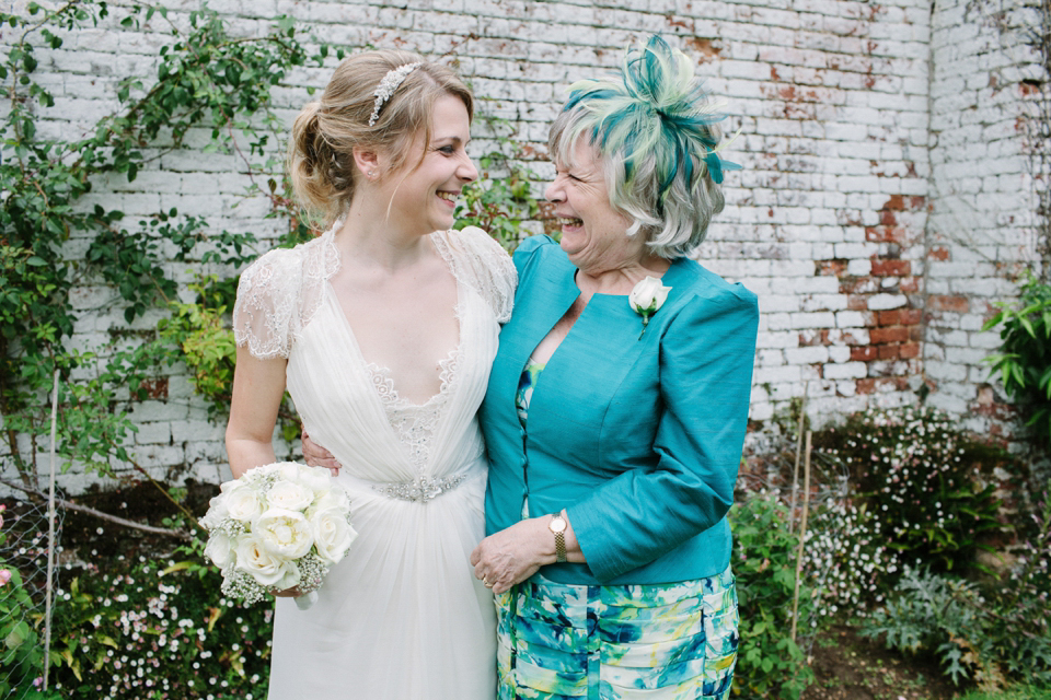 Aspen by Jenny Packham from Miss Bush Bridal in Surrey // Nautical themed wedding // Photography by Joanna Brown
