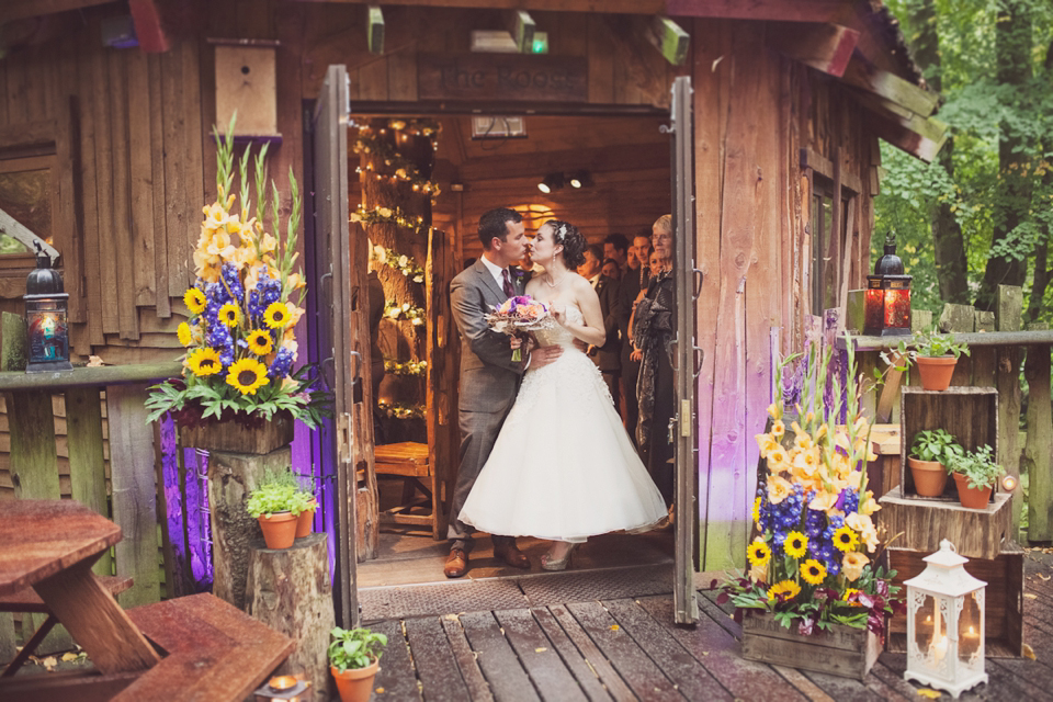 Justin Alexander wedding dress // Alnwick Treehouse wedding // Katy Melling Photography