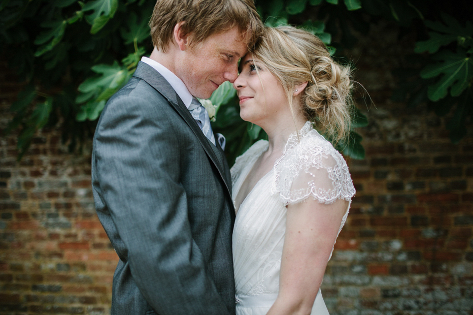 Aspen by Jenny Packham from Miss Bush Bridal in Surrey // Nautical themed wedding // Photography by Joanna Brown