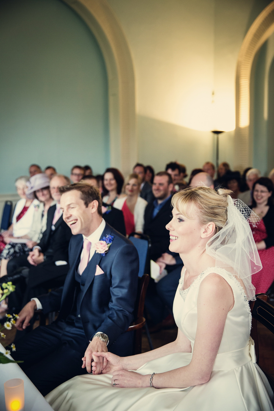 Fun and colourful London pub wedding // Photography by Assassynation