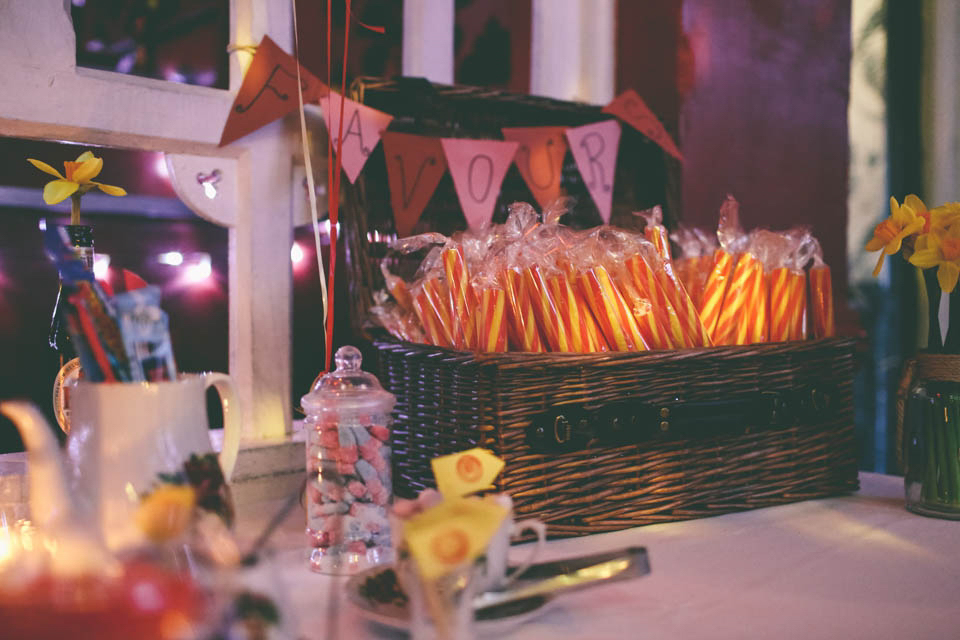 Yellow and red quirky retro Manchester wedding // Photography by Emma Boileau