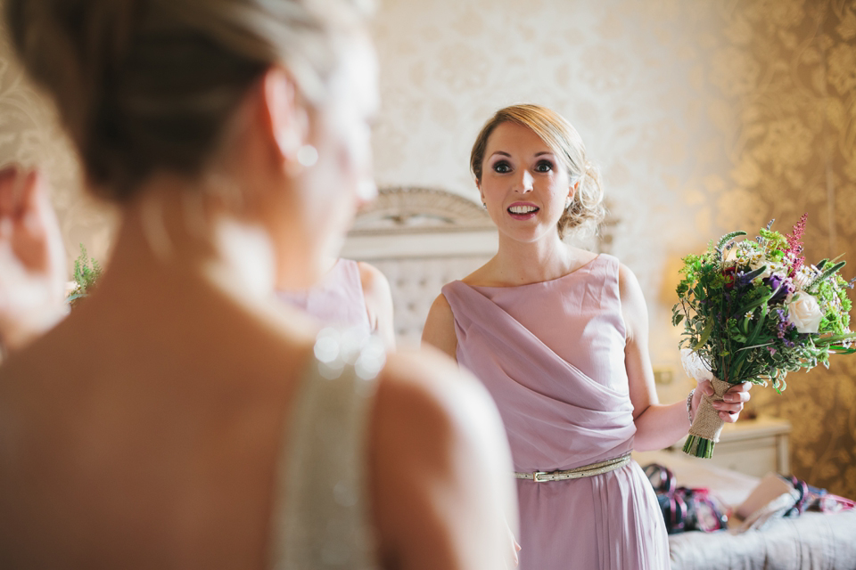 Elizabeth Stuart wedding dress // clean white contemporary wedding with a hint of woodland // Photography by Shane O’Sullivan of SOSAC Photography