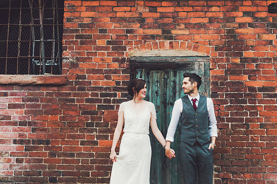 barn wedding, rustic wedding, Eden Jenny Packham, Autumn weddings, Steve Gerrard Photography
