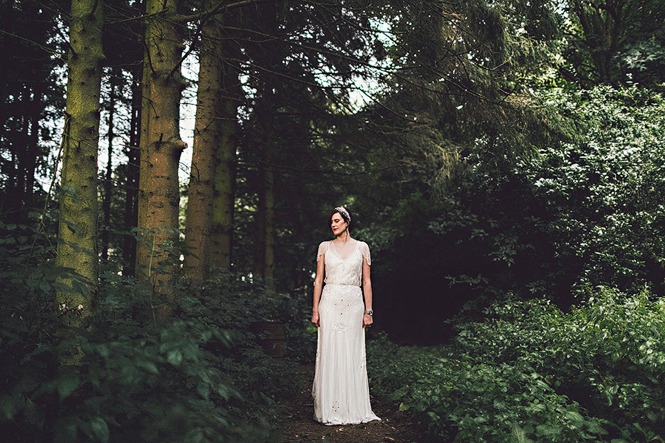 barn wedding, rustic wedding, Eden Jenny Packham, Autumn weddings, Steve Gerrard Photography