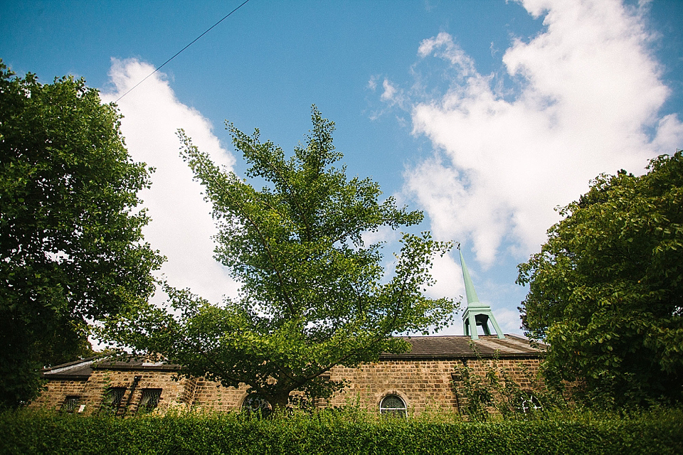 green wedding, lusan mandongus, hoghton tower wedding