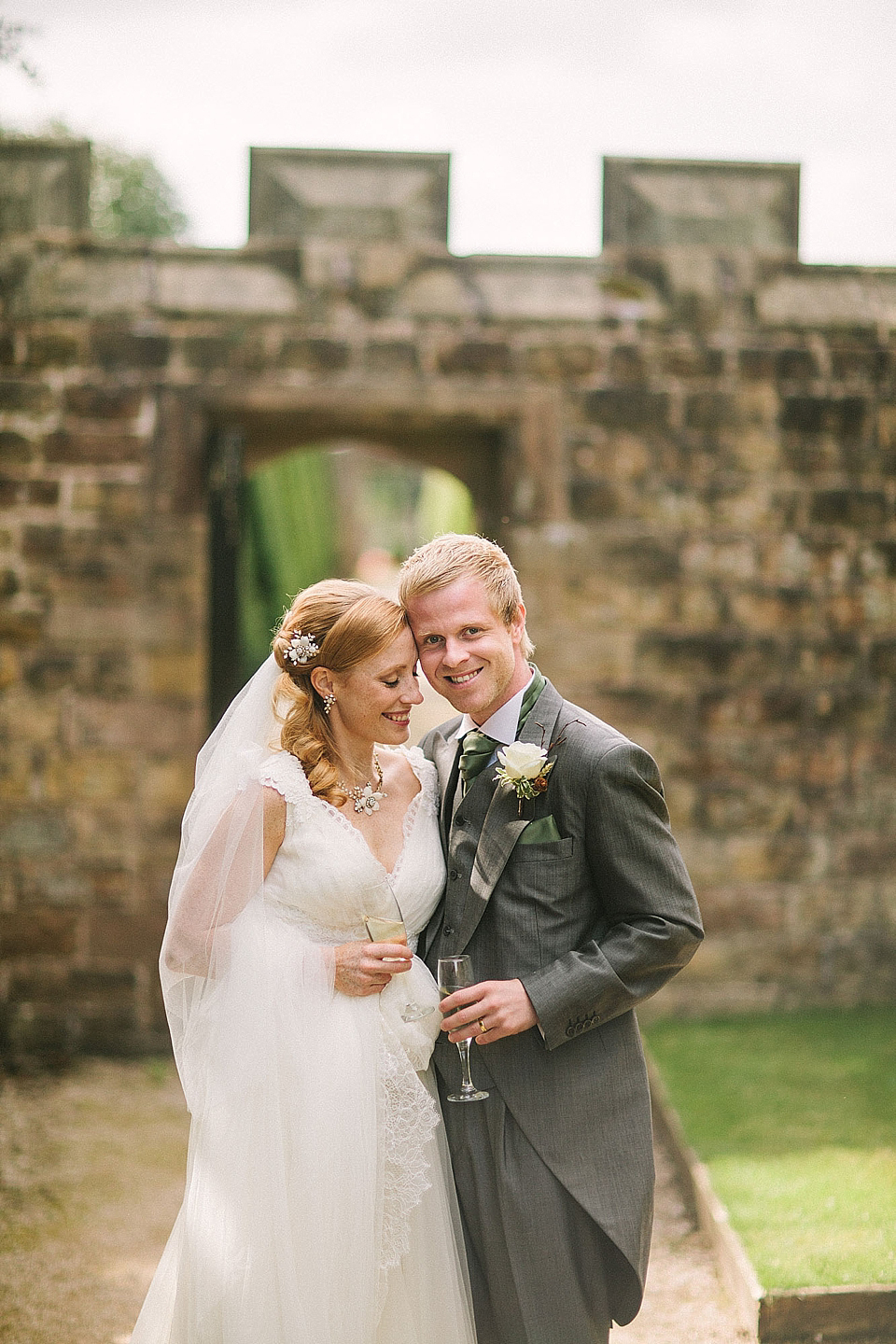 green wedding, lusan mandongus, hoghton tower wedding