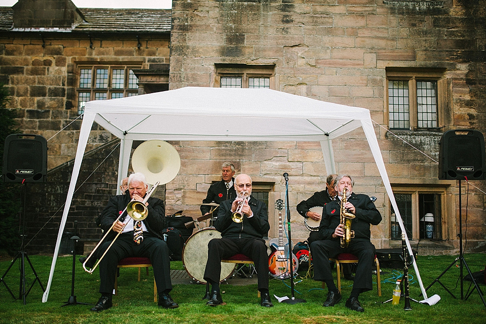 green wedding, lusan mandongus, hoghton tower wedding