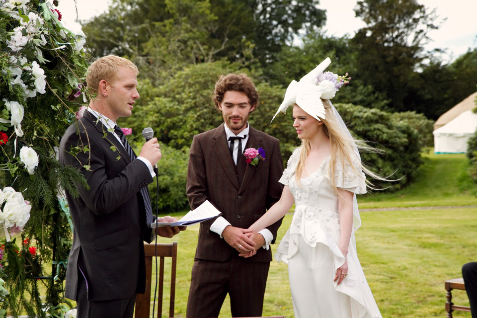 taxidermy headpiece, taxidermy wedding, emmy shoes, taxidermy dove, mole and dove, quirky wedding