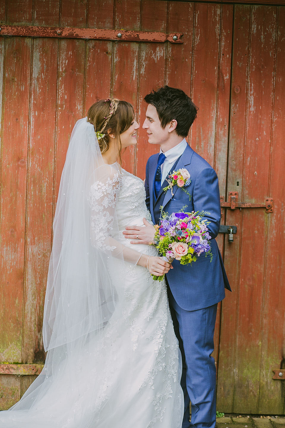 marie wootton photography, ronald joyce, colourful weding, rustic wedding, barn wedding