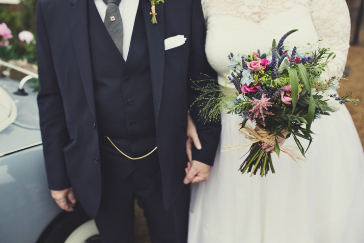 lisa jane photography, literary inspired wedding, books inspired wedding, fur coat no knickers, 50s style wedding dress, bride in glasses