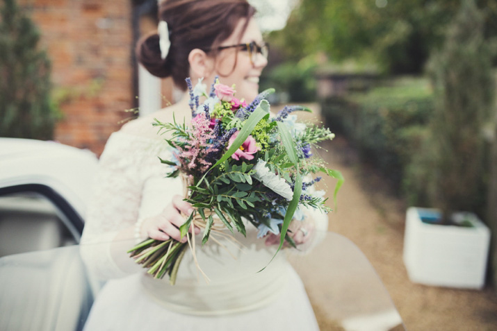 lisa jane photography, literary inspired wedding, books inspired wedding, fur coat no knickers, 50s style wedding dress, bride in glasses