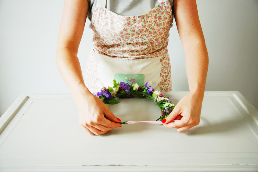 flower crown tutorial, floral crown tutorial, lily and may, essex florist