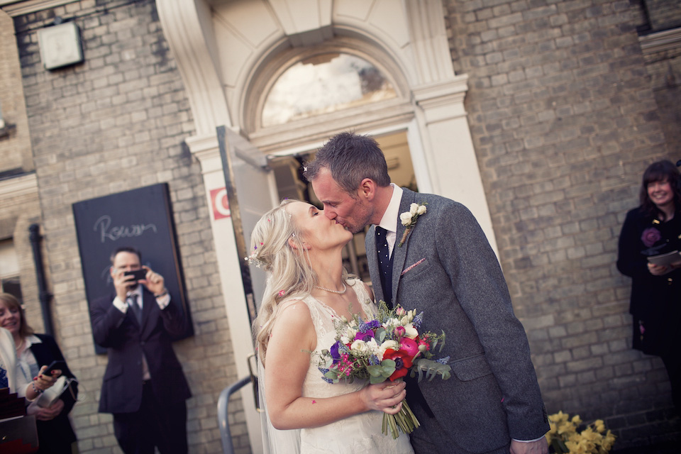 london pub wedding